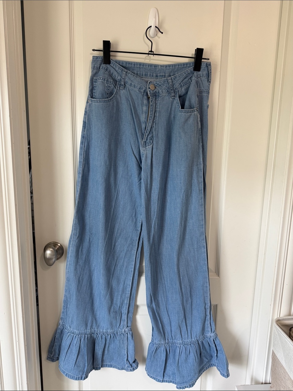 SHEIN Light Blue Flared Ruffle Hem Jeans